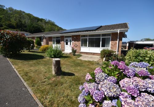 34 Cwmhalen