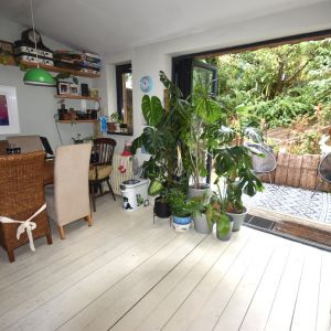Gallery 11